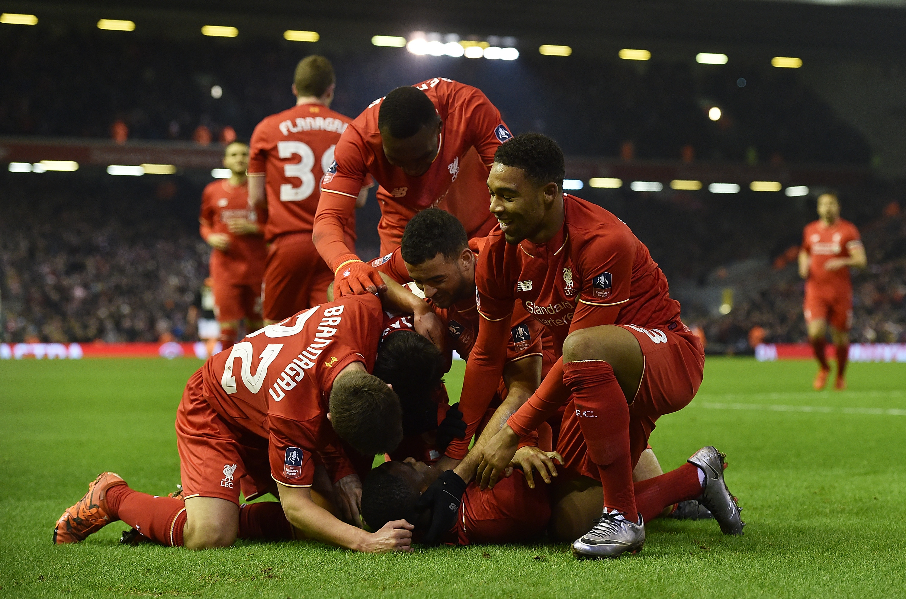 近6轮4球！38岁瓦尔迪意甲释放余热，50分钟后攻入3球