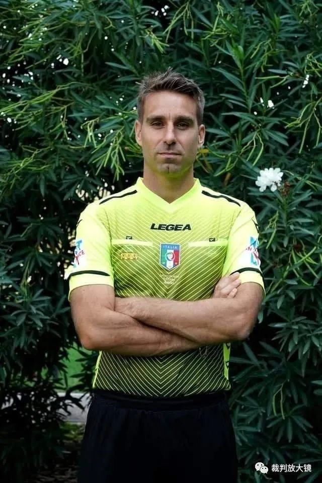 荷兰大名单：范戴克领衔；费耶诺德球员瓦伦特首次入选